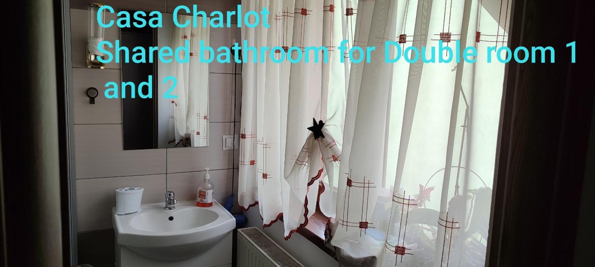 Апартаменты Casa Charlot Брашов Экстерьер фото